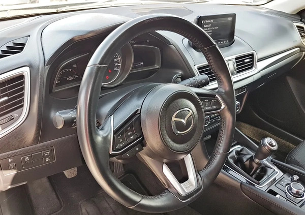 Mazda 3 cena 63900 przebieg: 80000, rok produkcji 2018 z Różan małe 781